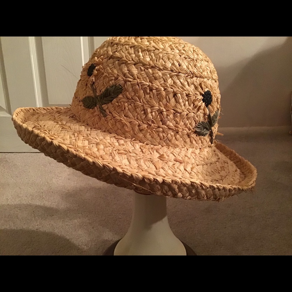 FABULOUS STRAW HAT